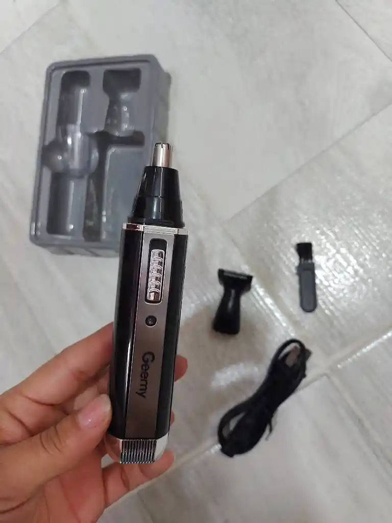 Afeitadora Portátil De Naríz Y Cabello Geemy Gm-3106