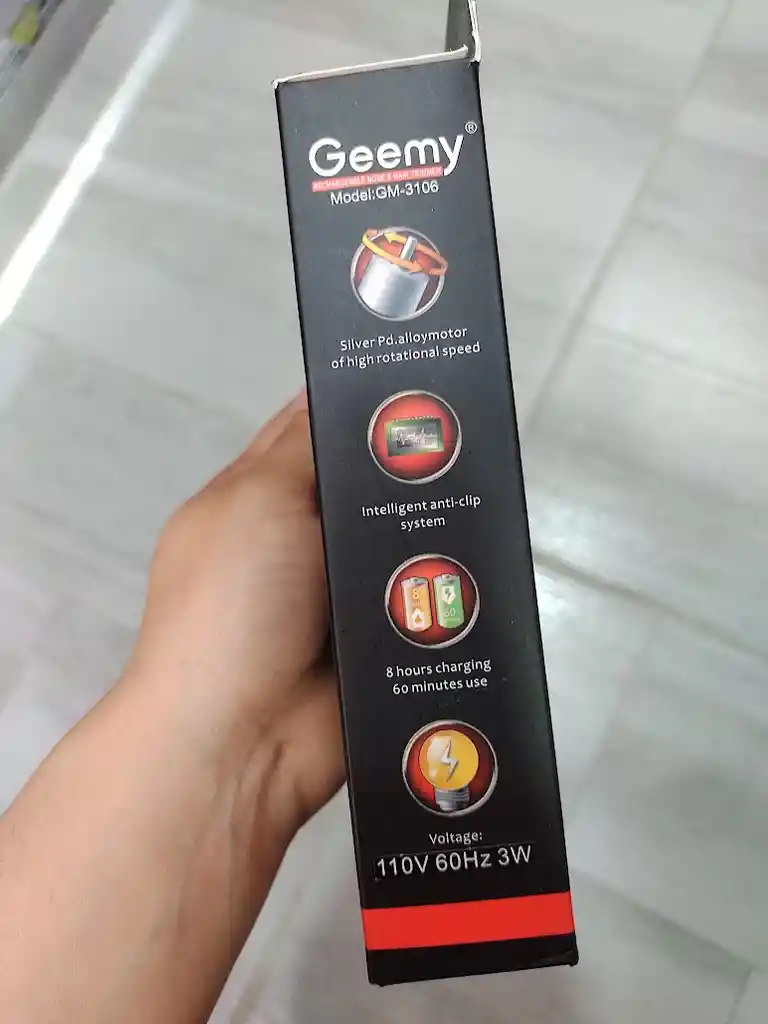 Afeitadora Portátil De Naríz Y Cabello Geemy Gm-3106