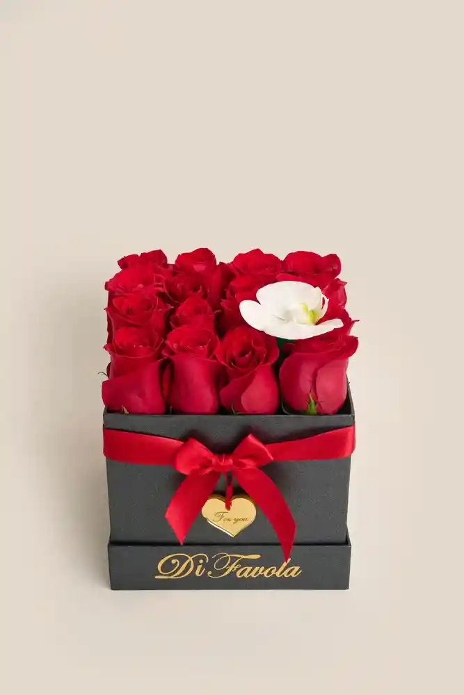 Caja Cuadrada X 16 Rosas Y 1 Orquídea : Orchidea Box
