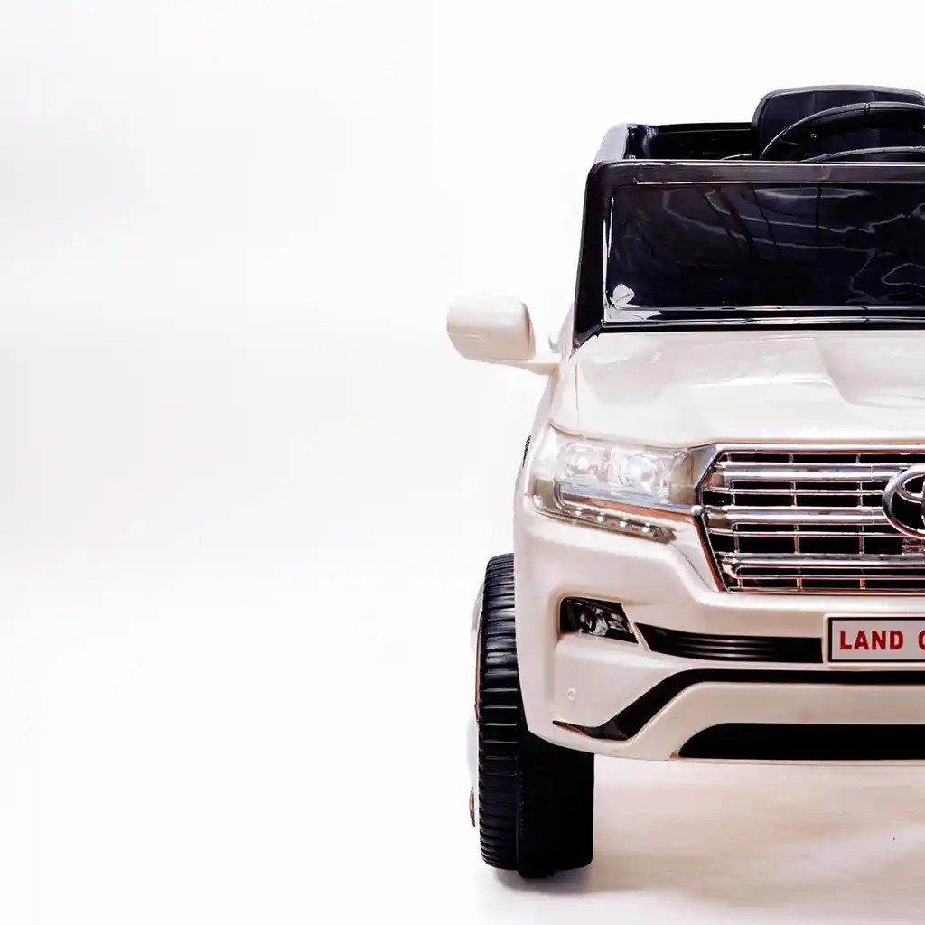 Carro Montable Toyota Land Cruiser 6v Control Remoto Blanco Niños