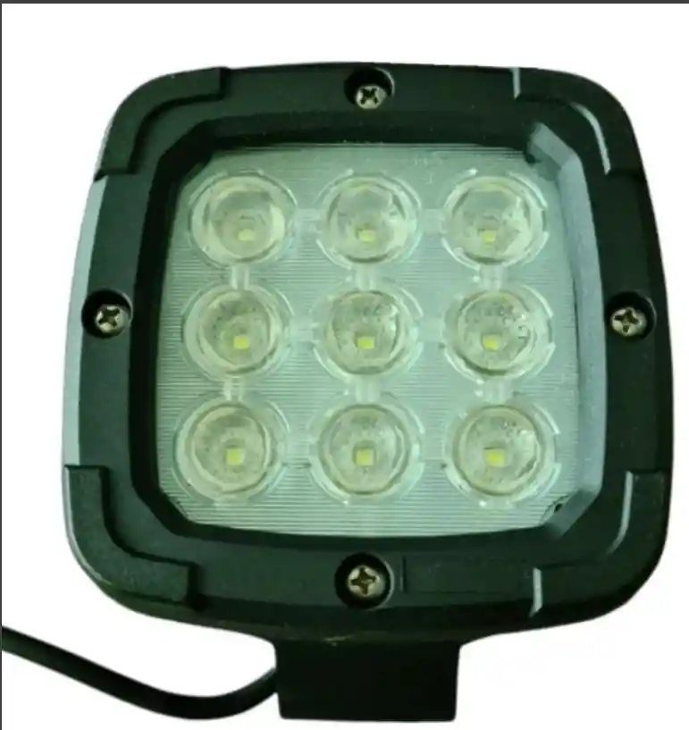 Lampara De 9 Bombillos Leds -faros 1300lm-para Carro 12 Volt
