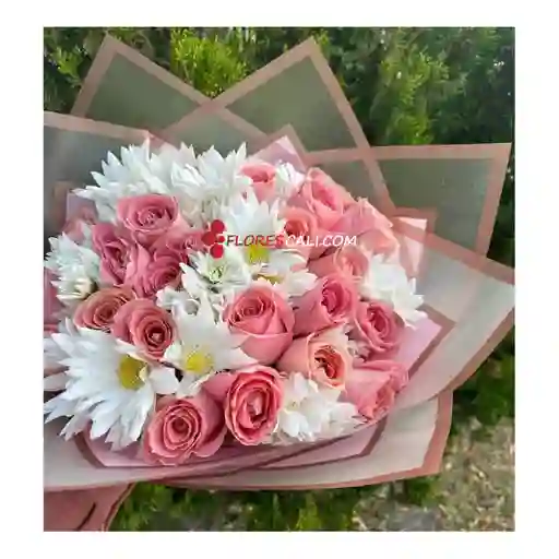Bouquet Rosas Rosadas Y Margarita Blanca