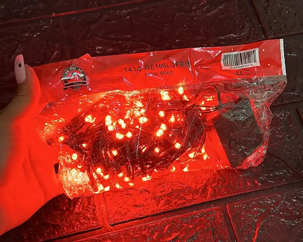 Luces De Navidad Lineal X100 Led Rojo Sin Continuacion Cable Verde