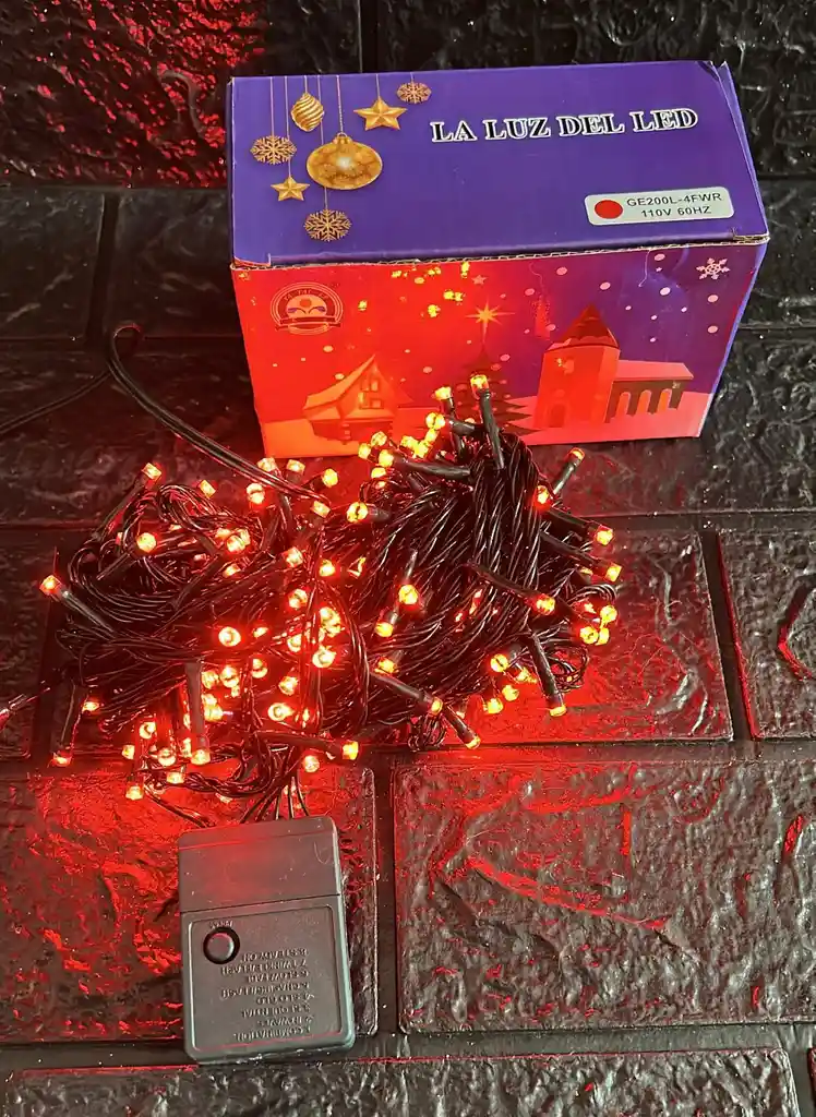 Luces De Navidad Lineal X200 Led Rojo Sin Continuacion Cable Verde