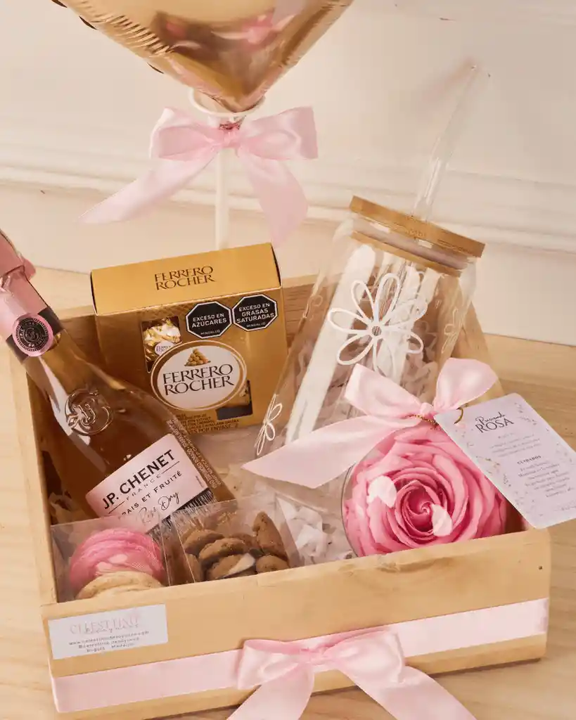 Ancheta Elegante Con Globo, Vaso Vidrio, Champagne, Ferrero Rocher Y Rosa Preservada.