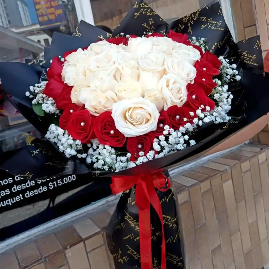 Bouquet Corazón 50 Rosas