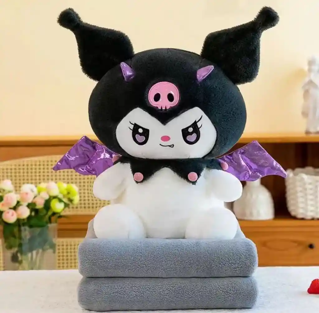 Cojín Tipo Peluche + Cobija Kuromi