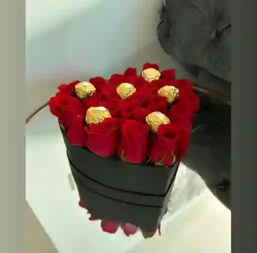 Caja De Corazon Y Ferreros