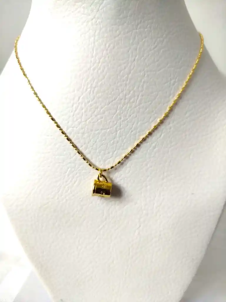 Cadena Dorado Taza
