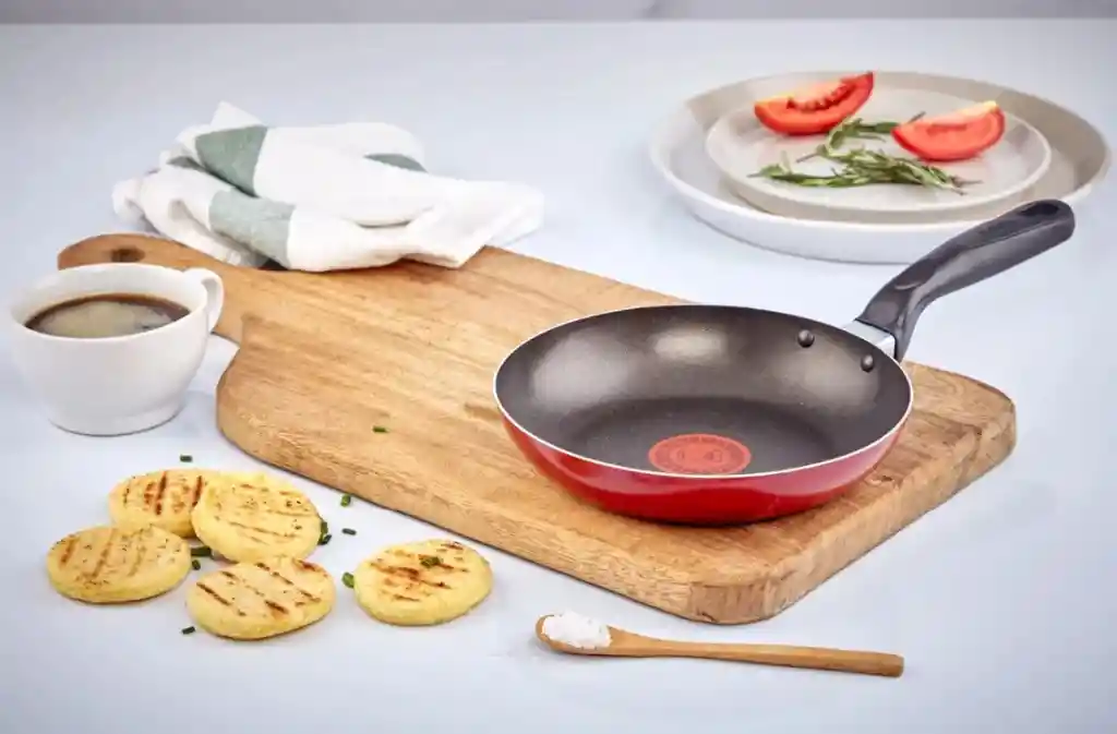 Bateria Imusa 5 Piezas Rojo Con Tapa De Vidrio