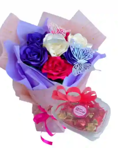 Ramo De Rosas Unicornio Morado