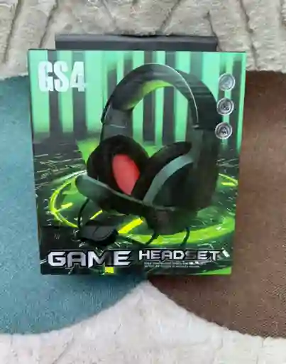 Diadema Gamer Gris Con Negro Camuflado Entrada Auxiliar 3.5mm Con Microfono / Xbox / Play / Computador /