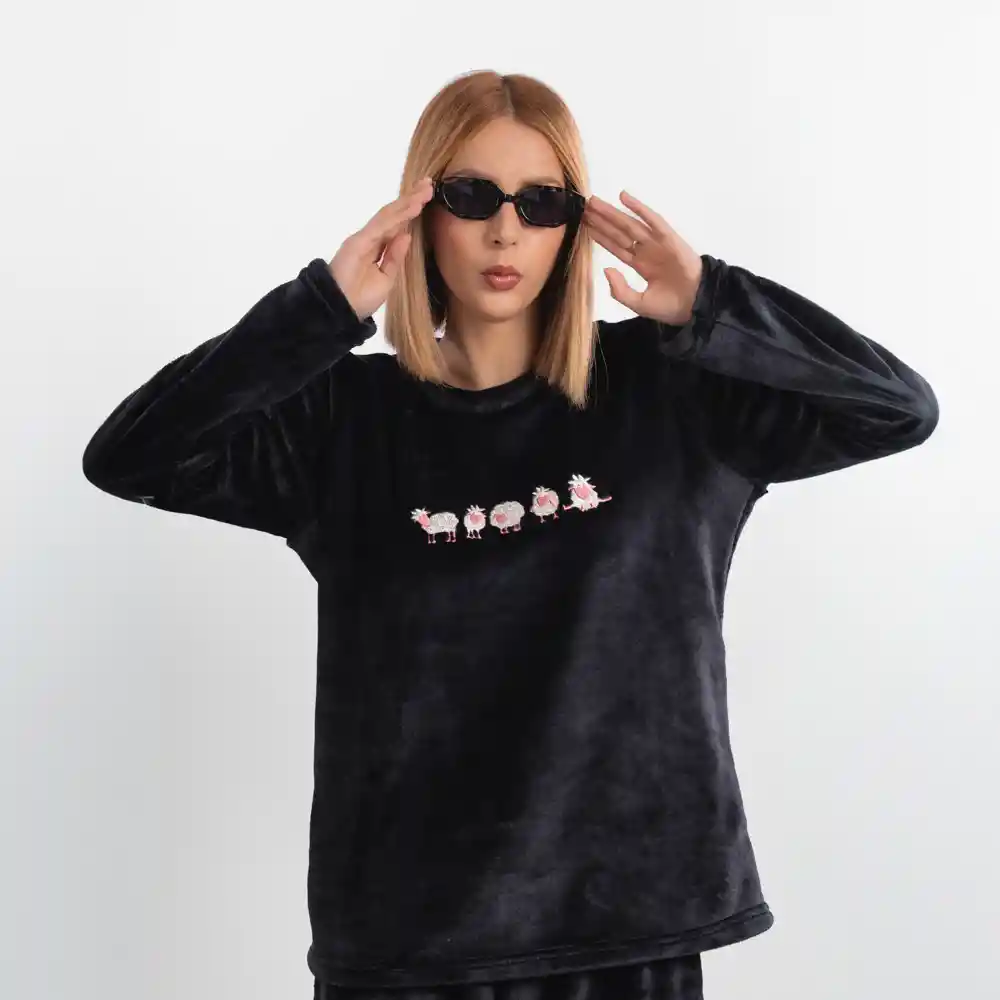 Pijama Térmica Bordada De Ovejas. Talla S Negro