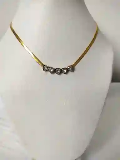 Collar Dorado Serpiente Piedra Blanca