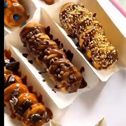 Mini Donas Glaseadas Y Con Toppings X 4