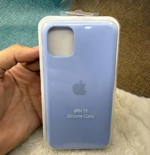 Forro Iphone 11 Azul Cielo / Silicona Resistente / Mayor Duracion
