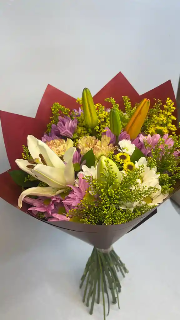 Bouquet Colorido De Flores Mixtas