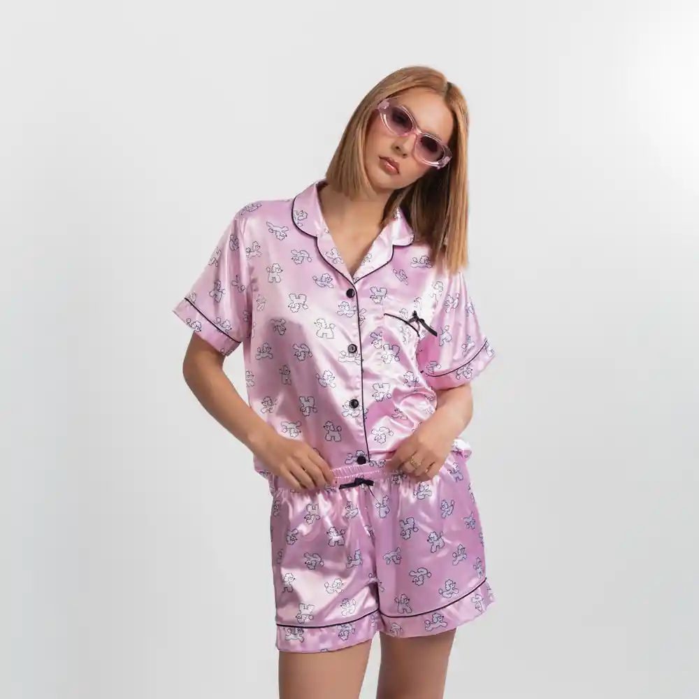 Pijama Tres Pieza Satinada De Gatos, Talla M