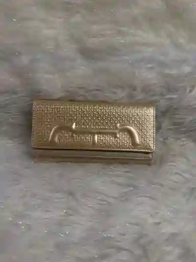 Billetera Mujer Grande Color Dorado Mujer Con Textura- Ancho 20cm X Largo 11cm Monedero