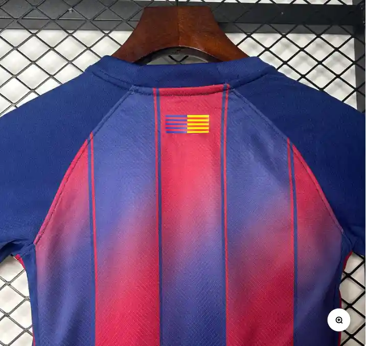 Uniforme Barcelona Local Niño (talla 10 )