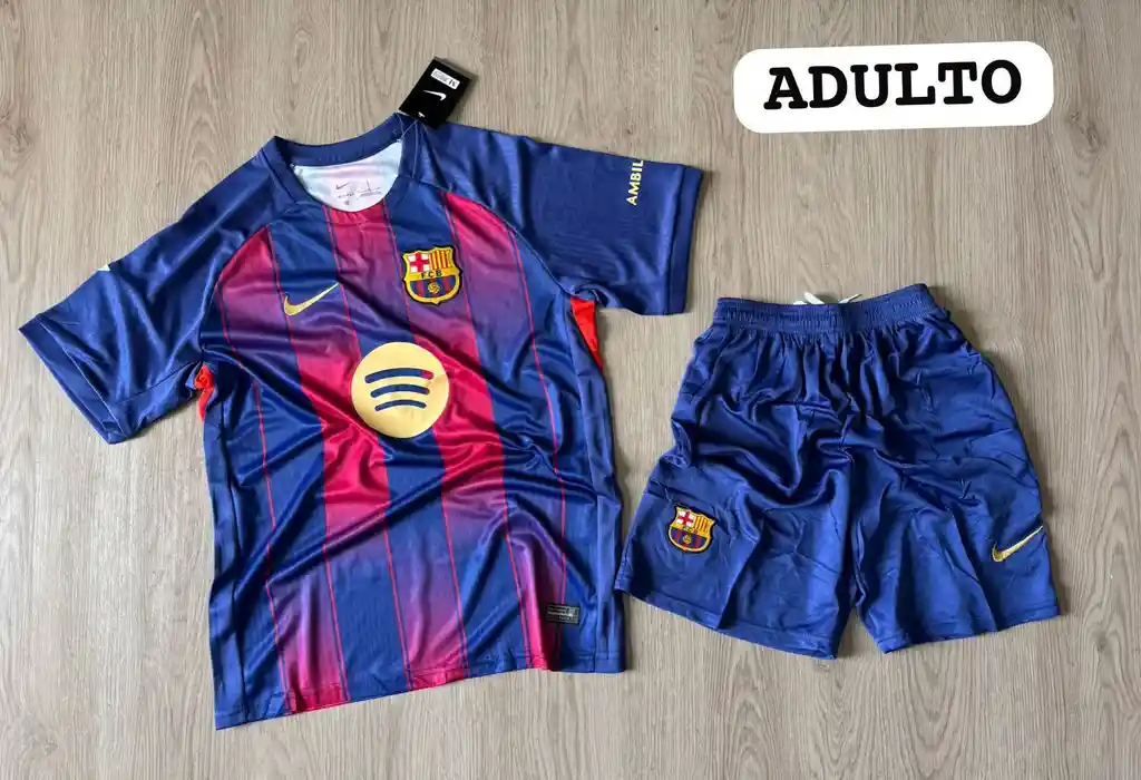 Uniforme Barcelona Local Niño (talla 10 )