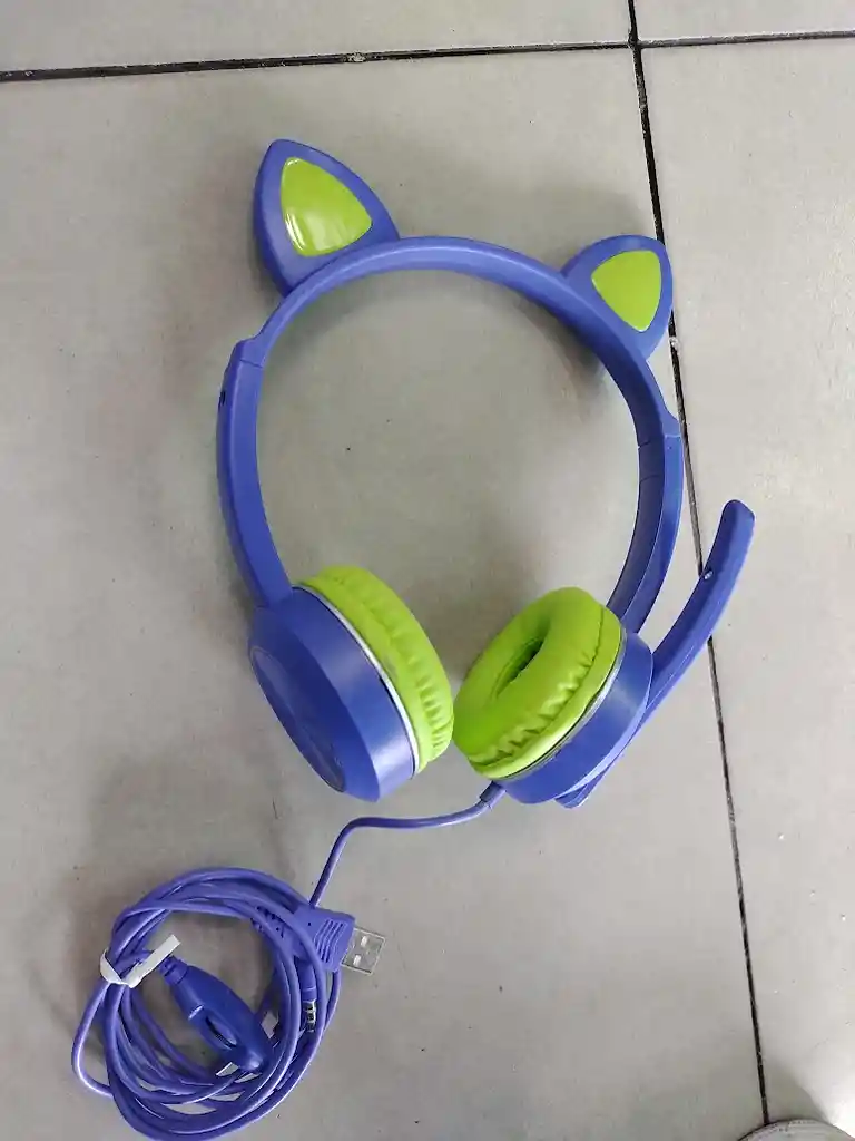 Audífonos Diadema Con Cable Con Diseño De Gato Morado
