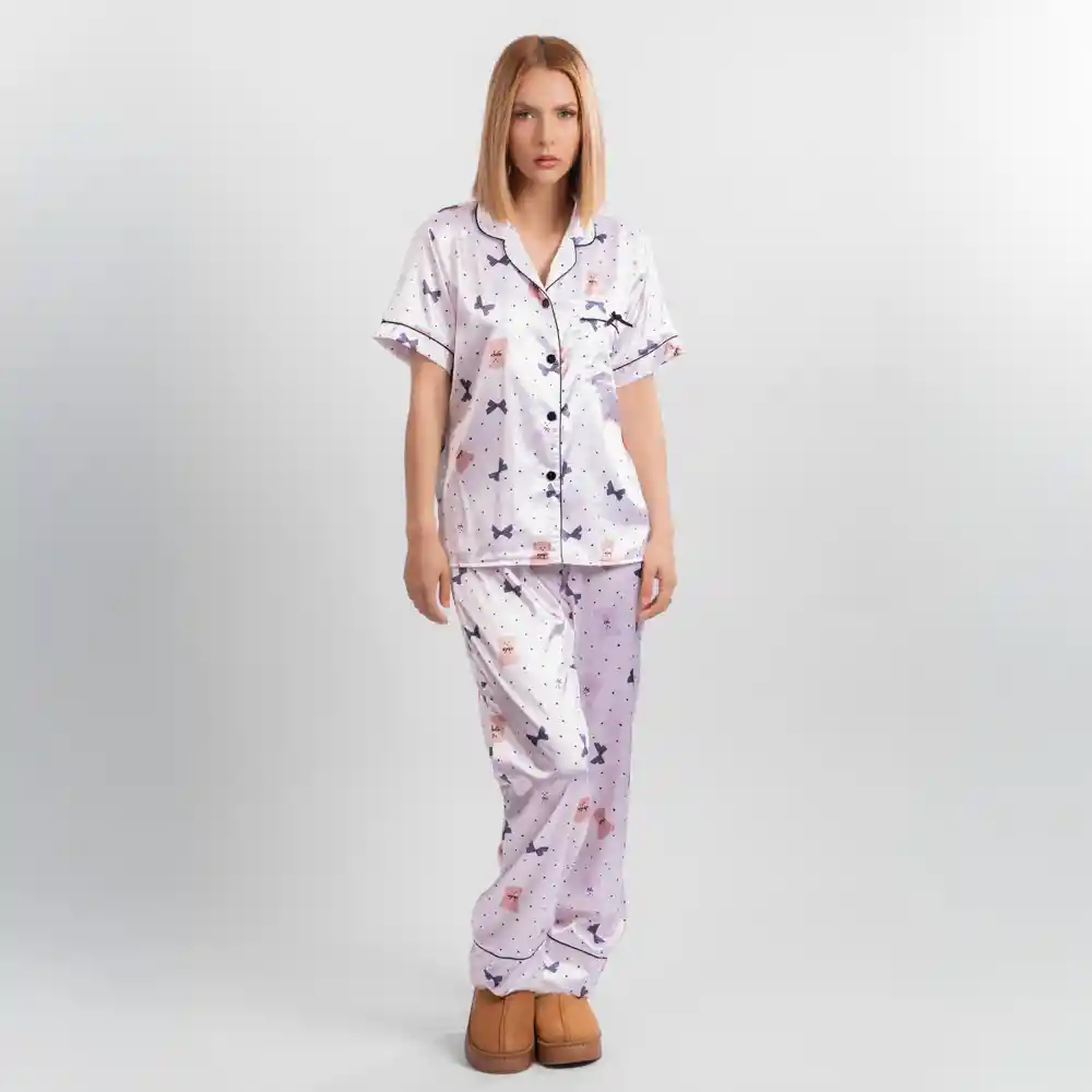 Pijama Tres Pieza Satinada De Oso, Talla M