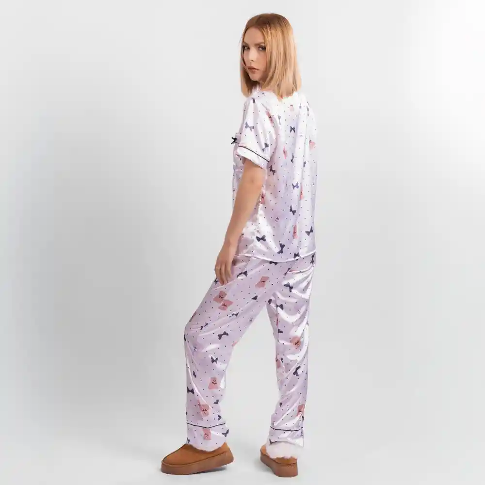 Pijama Tres Pieza Satinada De Oso, Talla M