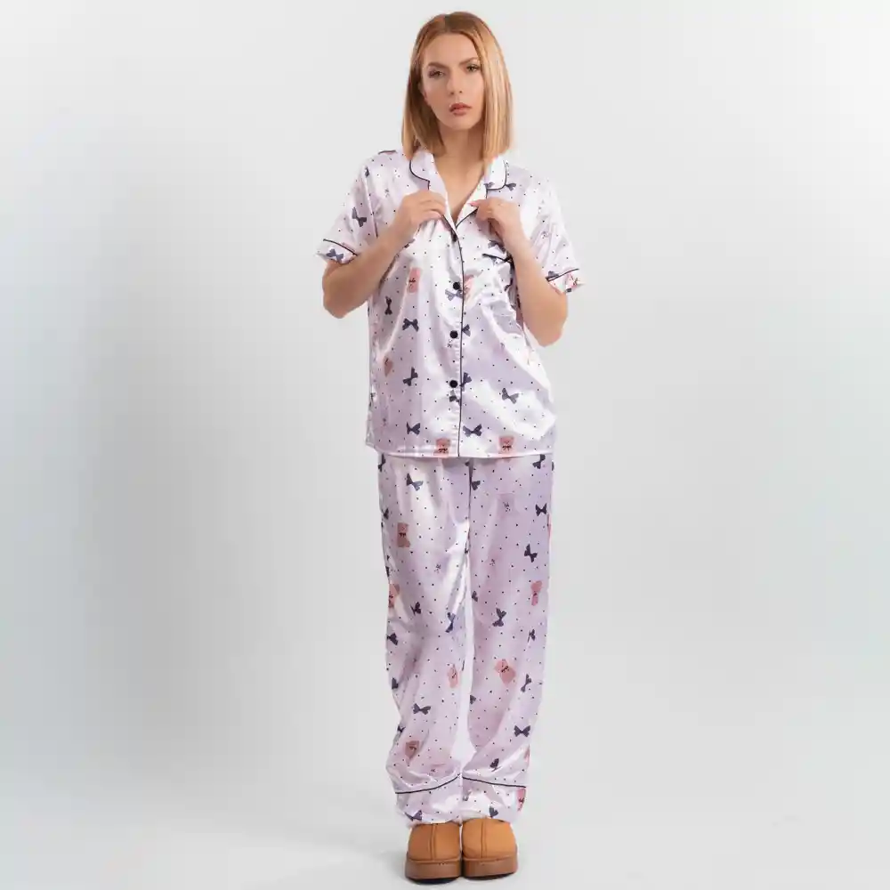 Pijama Tres Pieza Satinada De Oso, Talla L