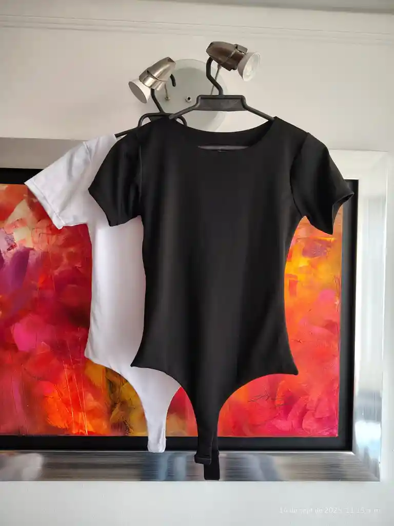 Body Manga Corta