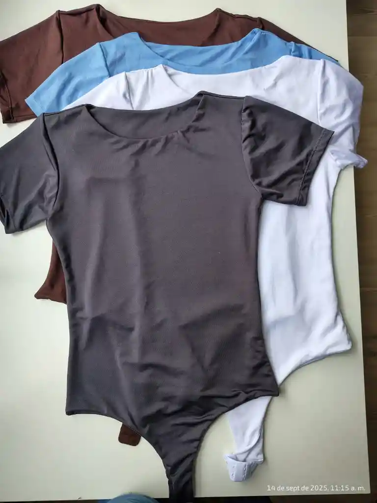 Body Manga Corta