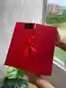 Caja De Lujo Con Rosas Satinadas Y Chocolates – Regalo Exclusivo Amor Y Amistad