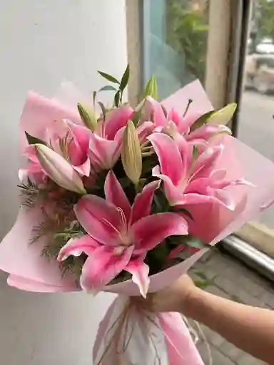 Bouquet Lirios Rosados