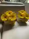 Caja Con Flores Amarillas