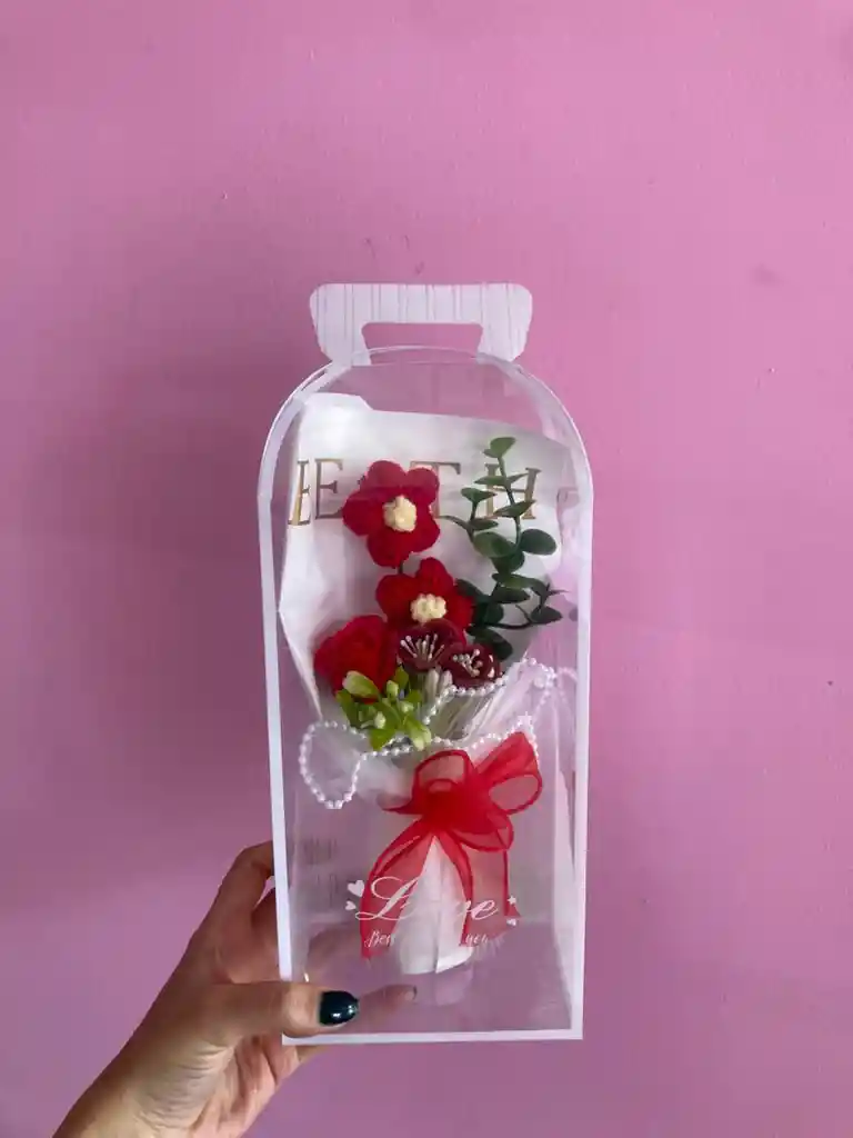 Flores Rojas Tejidas