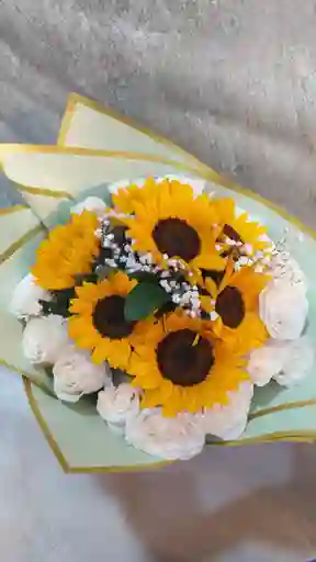Flores - Bouquet De Girasoles Y Rosas Blancas