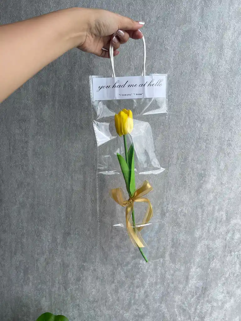 Tulipán Eterno Amarillo — Un Detalle Sencillo Que Enamora