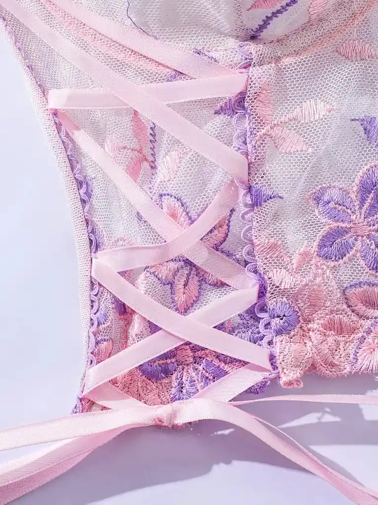 Conjunto Bordado Floral Rosa Hermoso,