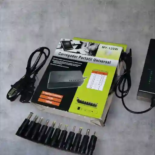 Multicargador De Voltaje Regulable Puntas Intercambiables