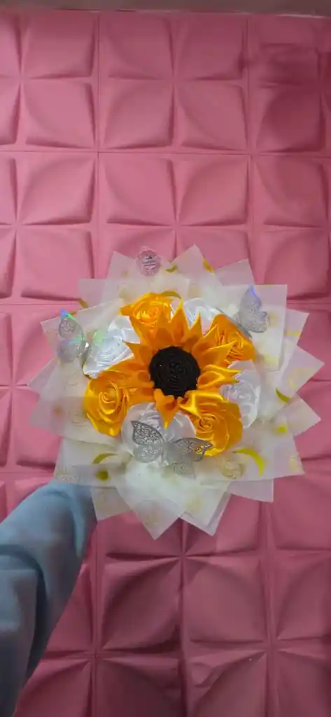 Girasol Con Rosa De Tela
