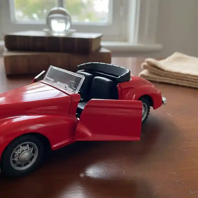 Vehículo Mercedes 300s Cabriolet Escala 1:32 Color Rojo