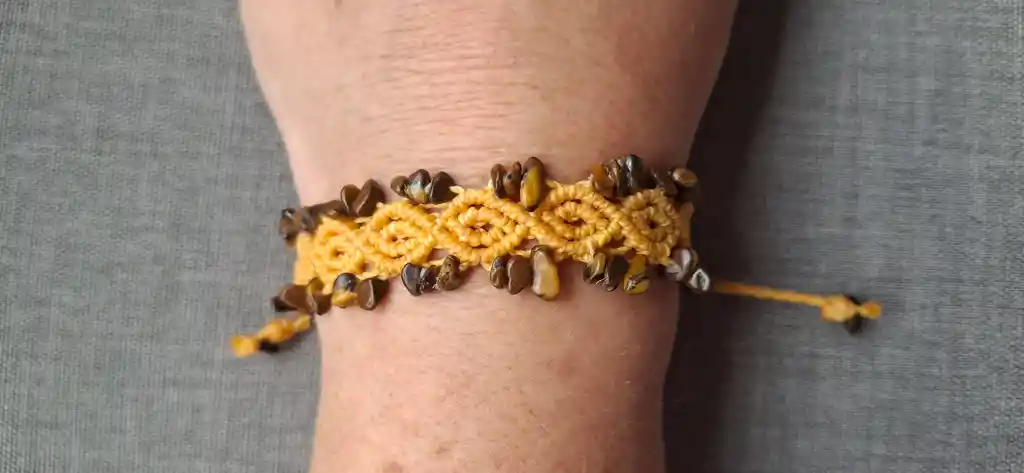 Pulsera De Micro Macramé Con Piedra Ojo De Tigre