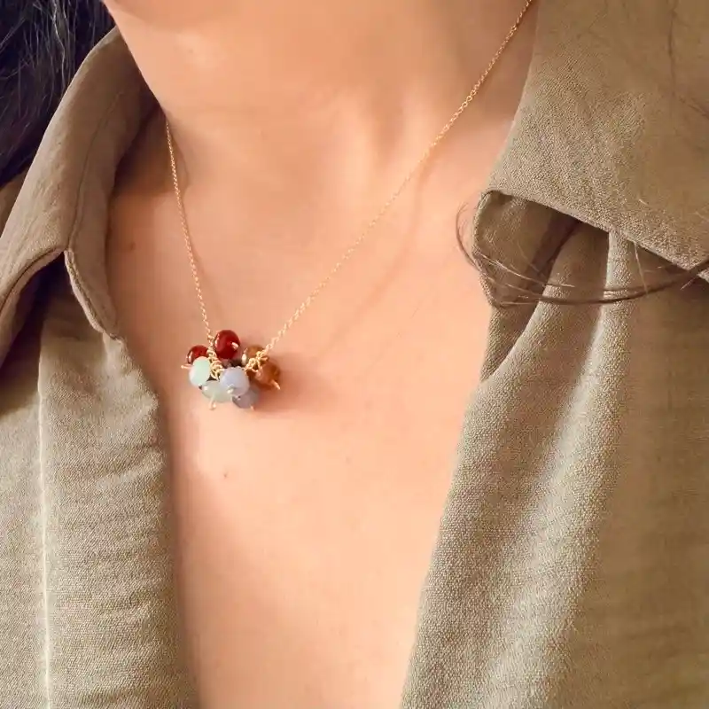 Collar Racimo Piedras Multicolor