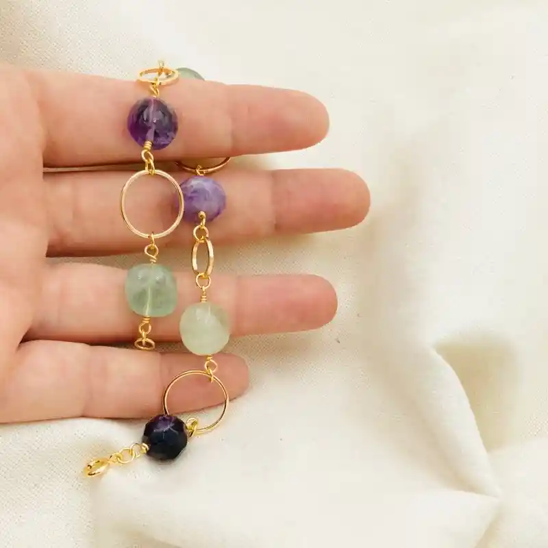 Pulsera Piedras Naturales Y Argollas Doradas