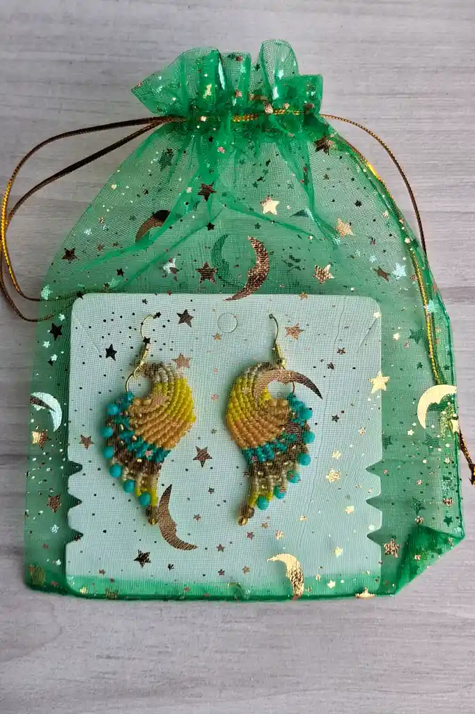 Aretes Alitas, Pavo Reales, Alas De Ángel En Micro Macramé, Mini Dulce Menta