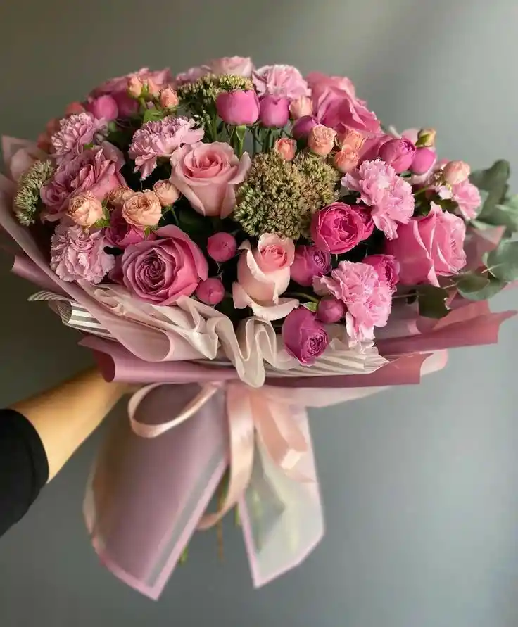 Bouquet Fusión De Rosas Y Claveles En Rosados