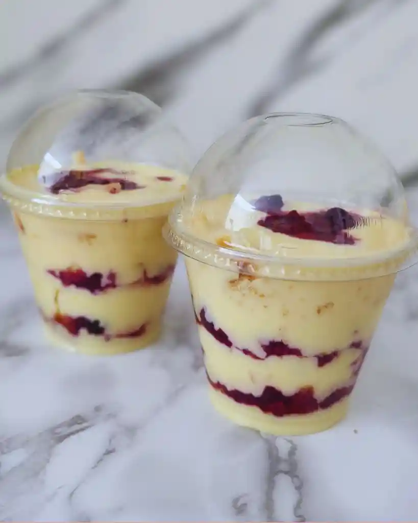 Pave De Frutos Rojos En Vaso