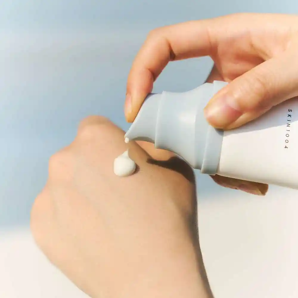 Skin1004 Madagascar Centella Hyalu-cica Water-fit Sun Serum Spf50+ Pa++++ Protector Solar X 50 Ml