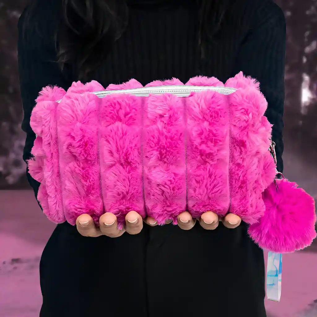 Cosmetiquera / Cartuchera/ Estuche De Peluche Grande Con Pompón Y Correa – 25x12 Cm 👜