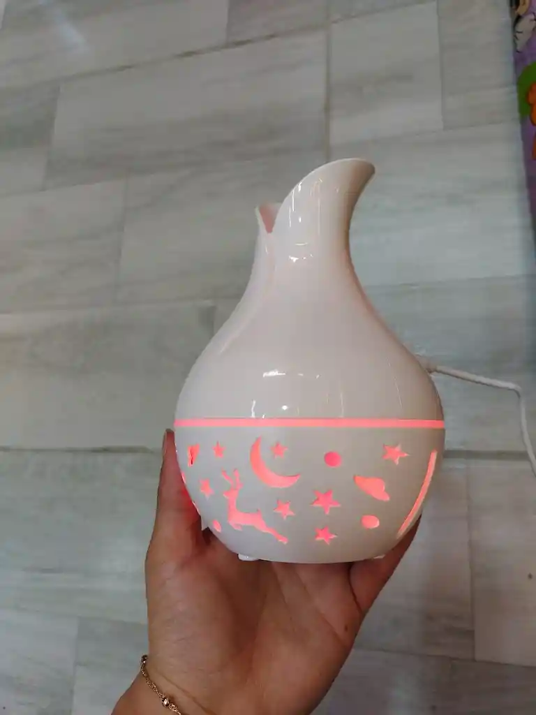 Humidificador Difusor Blanco Brillante Con Luces Estilo 2 Aromatizante